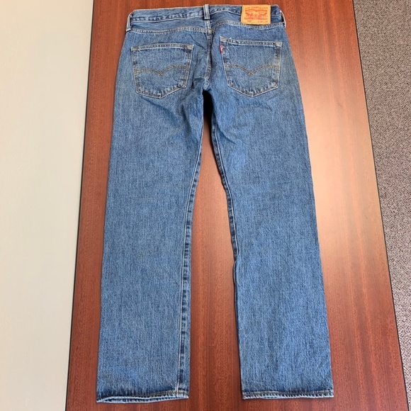 Levi 501 Jeans - Picture 3 of 4